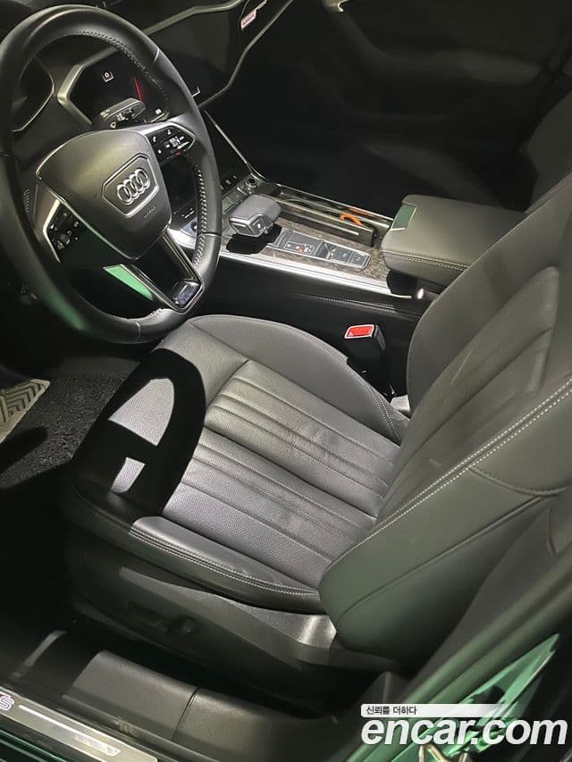 Audi A6 2021 — ფოტო 6/18