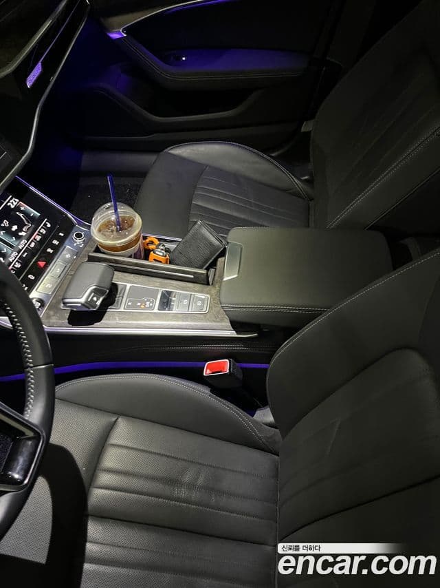Audi A6 2021 — ფოტო 10/18