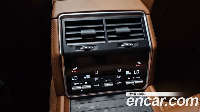 Porsche Panamera 2023 — Şəkil 19/20