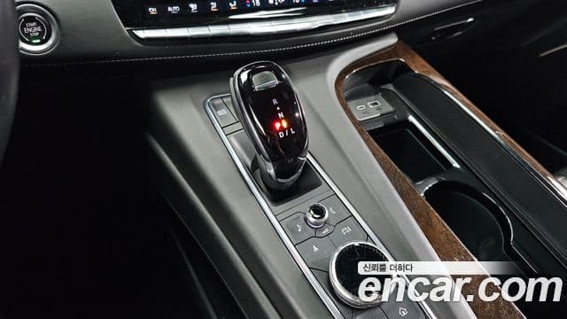 Cadillac Escalade 2021 — Şəkil 8/20