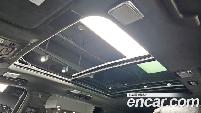Cadillac Escalade 2021 — Şəkil 17/20