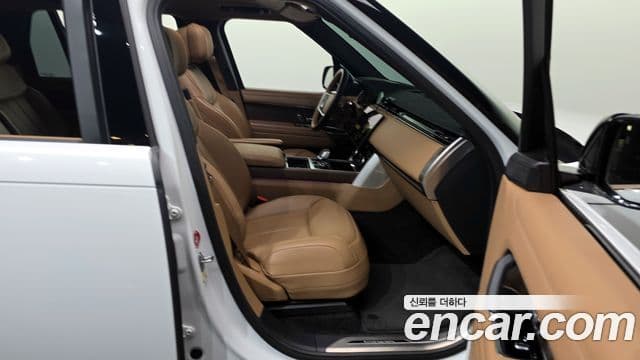 Land Rover Range Rover 2023 — Фото 11/20