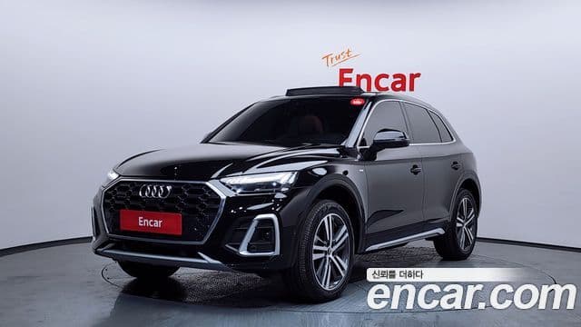Audi Q5 2021 — ფოტო 1/20