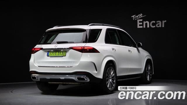 Mercedes-Benz GLE-Class 2025 — ფოტო 2/20