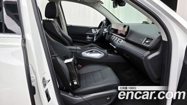 Mercedes-Benz GLE-Class 2025 — ფოტო 11/20