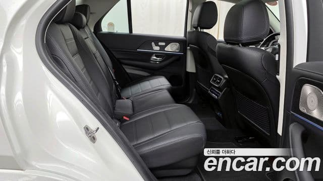 Mercedes-Benz GLE-Class 2025 — ფოტო 12/20