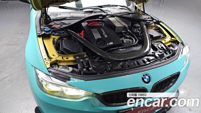 BMW M4 2018 — Şəkil 6/20