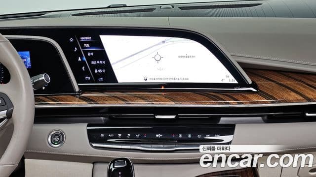 Cadillac Escalade 2023 — Фото 16/20