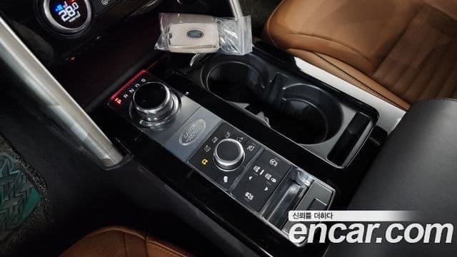 Land Rover Discovery 5 2019 — Фото 9/20