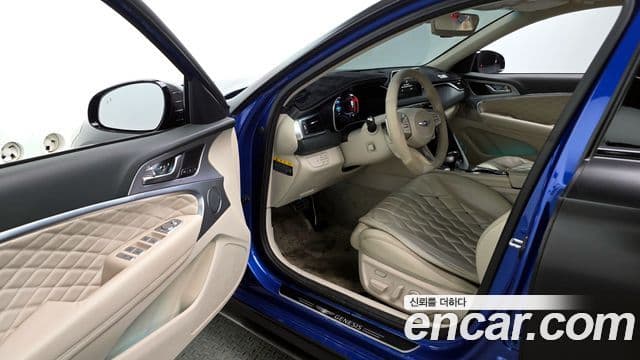 Genesis G70 2019 — ფოტო 10/20
