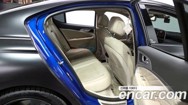 Genesis G70 2019 — ფოტო 12/20