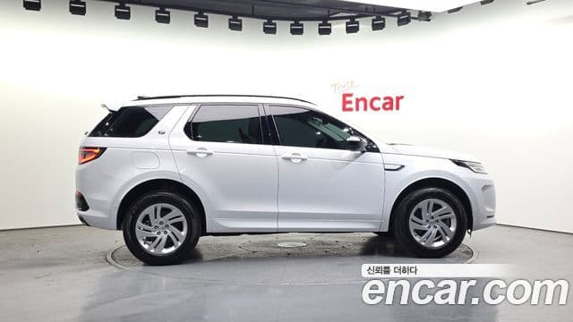 Land Rover Discovery Sport 2025 — ფოტო 6/20