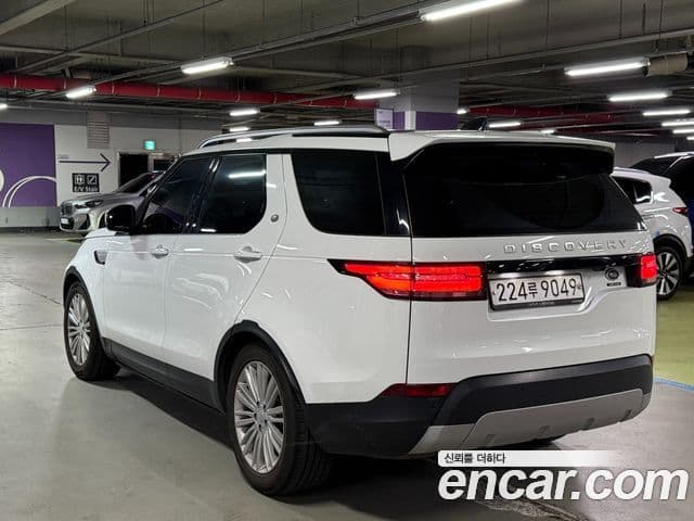 Land Rover Discovery 5 2019 — Фото 4/20