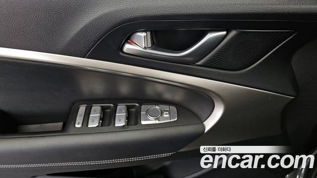 Genesis G70 2021 — ფოტო 16/20