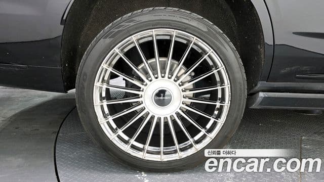 Cadillac Escalade 2023 — Şəkil 4/20