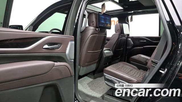 Cadillac Escalade 2023 — Şəkil 10/20