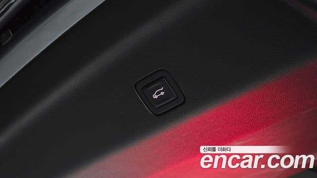 Cadillac Escalade 2023 — фото 19 из 20
