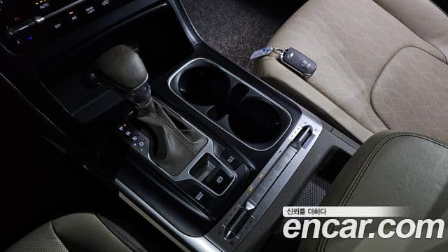 Kia Carnival 2020 — ფოტო 9/20