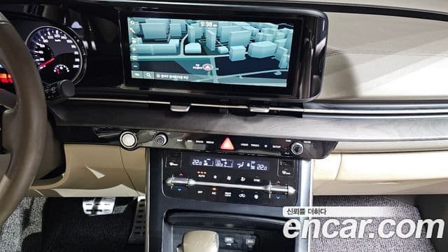 Kia Carnival 2020 — ფოტო 13/20