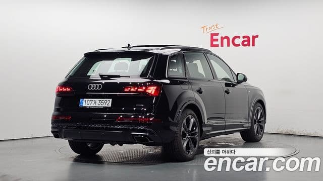 Audi Q7 2026 — Şəkil 2/20