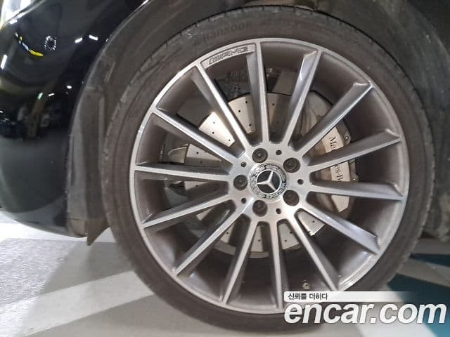 Mercedes-Benz E-Class 2021 — ფოტო 13/18