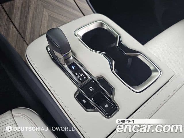 Lexus LM 2025 — Фото 8/20