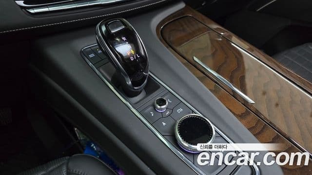 Cadillac Escalade 2023 — Şəkil 4/20