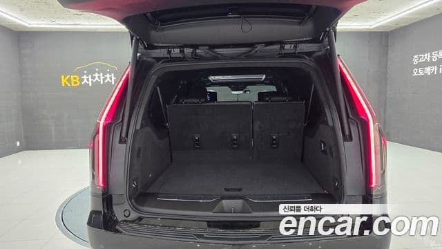 Cadillac Escalade 2023 — Şəkil 10/20
