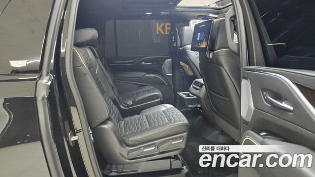 Cadillac Escalade 2023 — Şəkil 7/20