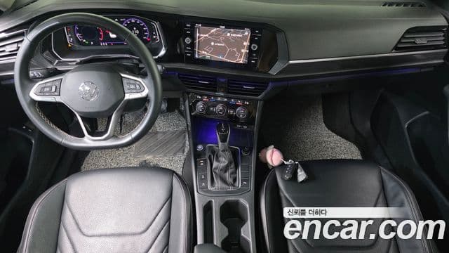 Volkswagen Jetta 2023 — Şəkil 7/20