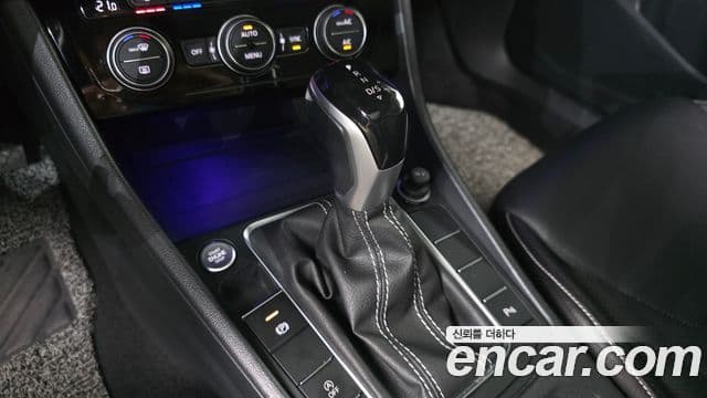 Volkswagen Jetta 2023 — Şəkil 9/20