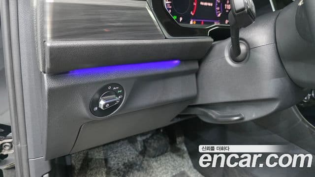 Volkswagen Jetta 2023 — Şəkil 12/20