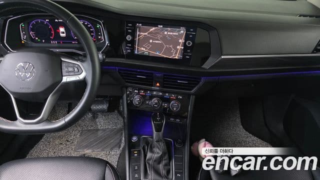 Volkswagen Jetta 2023 — Şəkil 14/20
