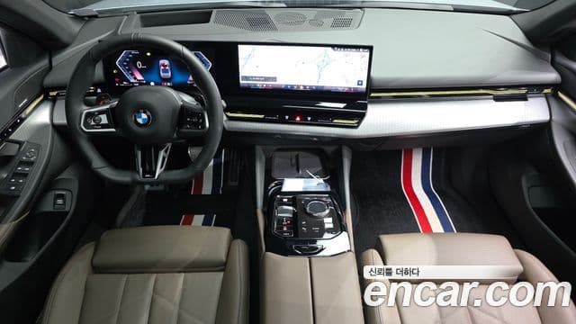 BMW 5 Series 2024 — ფოტო 7/20