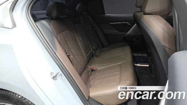BMW 5 Series 2024 — ფოტო 12/20