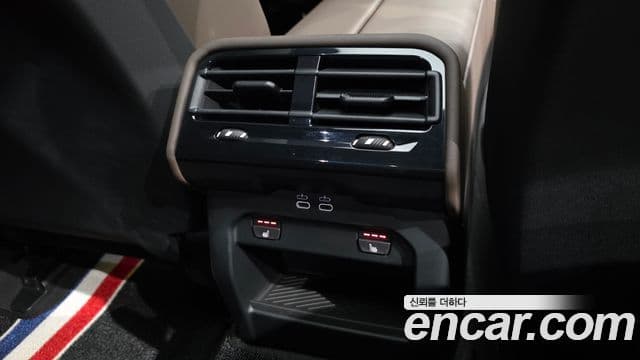 BMW 5 Series 2024 — ფოტო 19/20