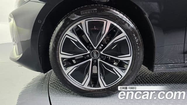 Audi A5 2025 — ფოტო 4/20