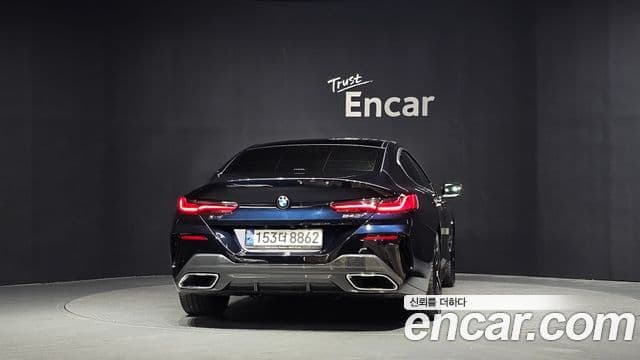 BMW 8 Series 2021 — ფოტო 4/20