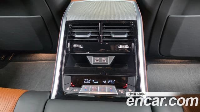 BMW 8 Series 2021 — ფოტო 18/20