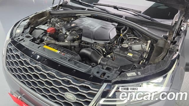 Land Rover Range Rover Velar 2018 — Фото 6/20