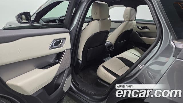 Land Rover Range Rover Velar 2018 — Фото 12/20