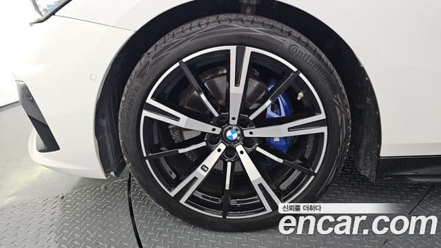 BMW 5 Series 2024 — ფოტო 5/20