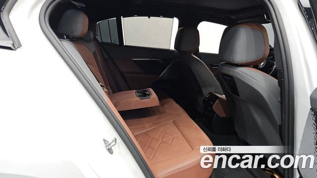 BMW 5 Series 2024 — ფოტო 11/20