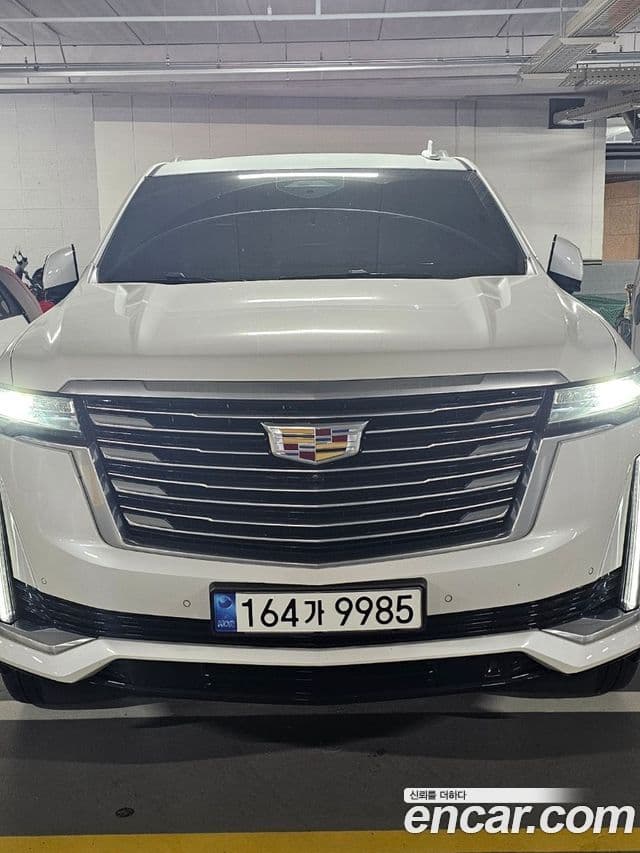 Cadillac Escalade 2022 — Фото 2/10