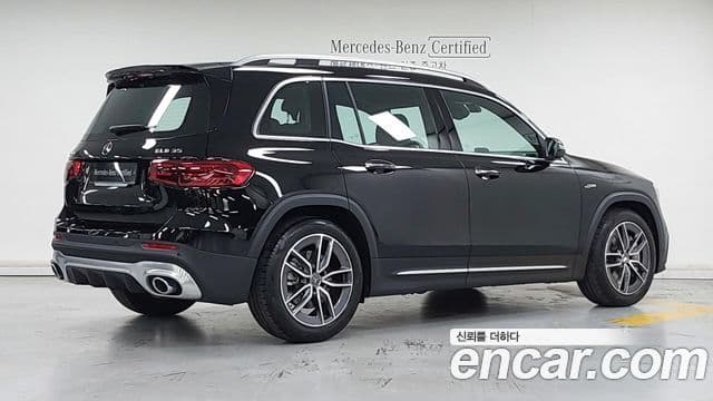 Mercedes-Benz GLB-Class 2025 — ფოტო 2/17