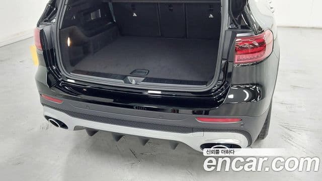 Mercedes-Benz GLB-Class 2025 — ფოტო 11/17