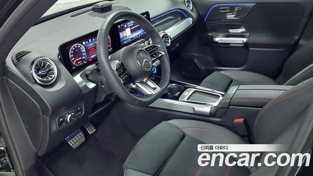 Mercedes-Benz GLB-Class 2025 — ფოტო 14/17