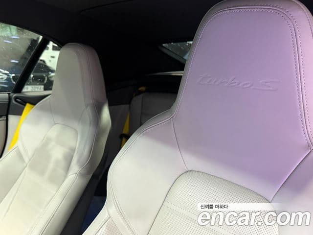 Porsche 911 2022 — Şəkil 8/20