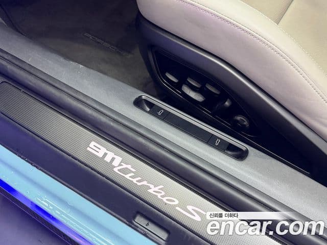 Porsche 911 2022 — Şəkil 19/20