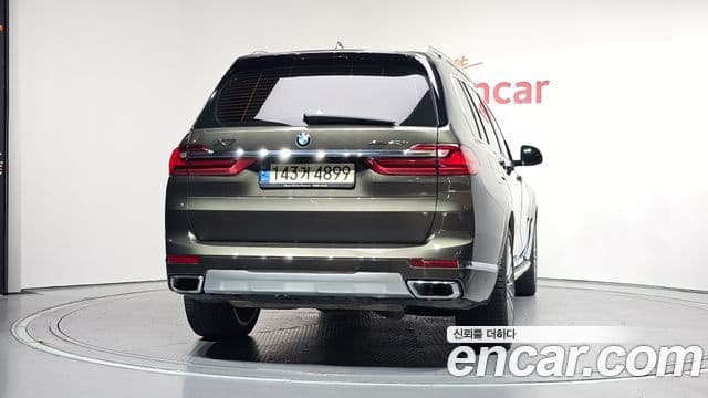 BMW X7 2021 — Фото 4/20